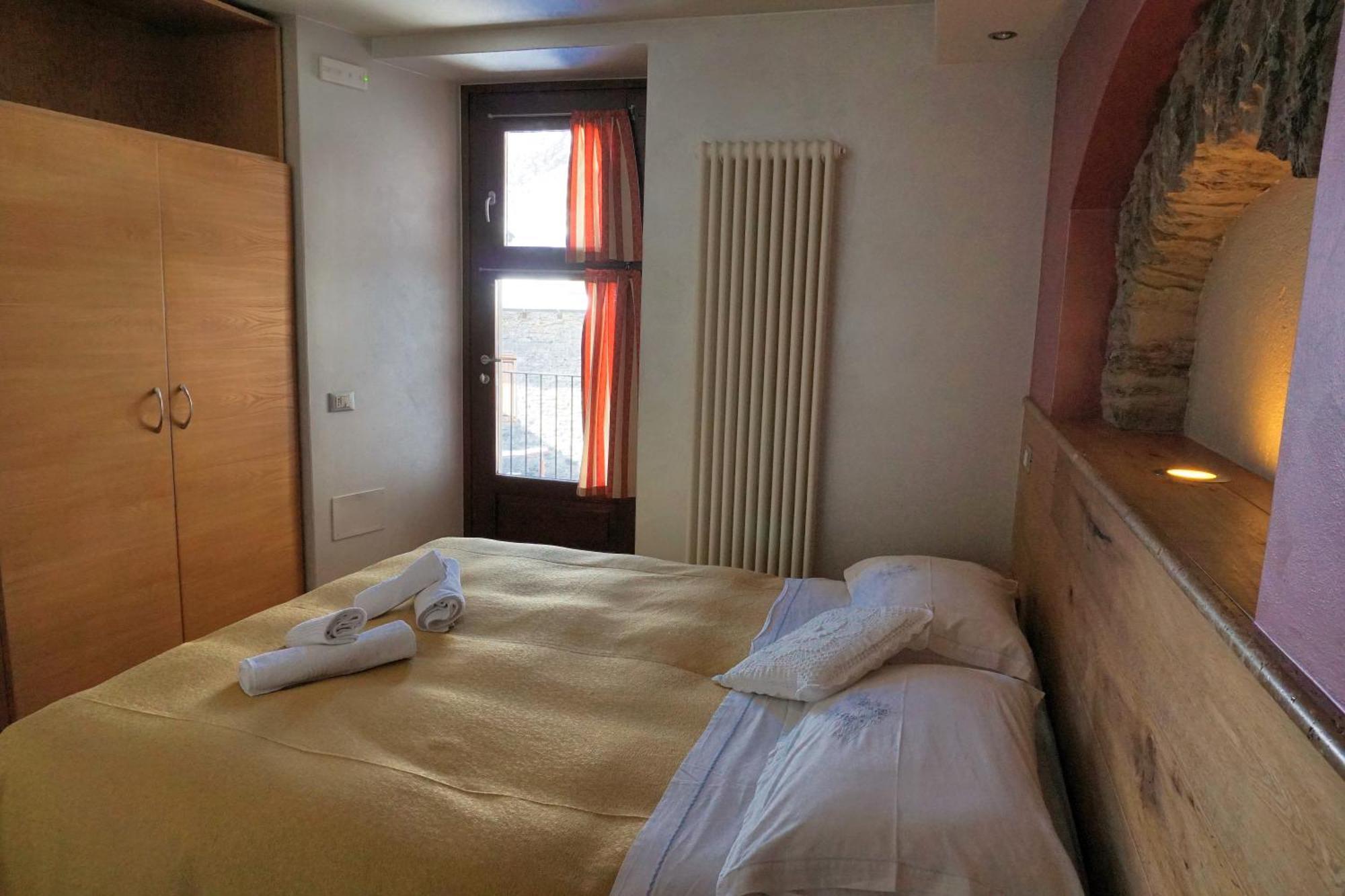Pensione Albergo Diffuso Ceaglio Valle Maira Marmora Extérieur photo